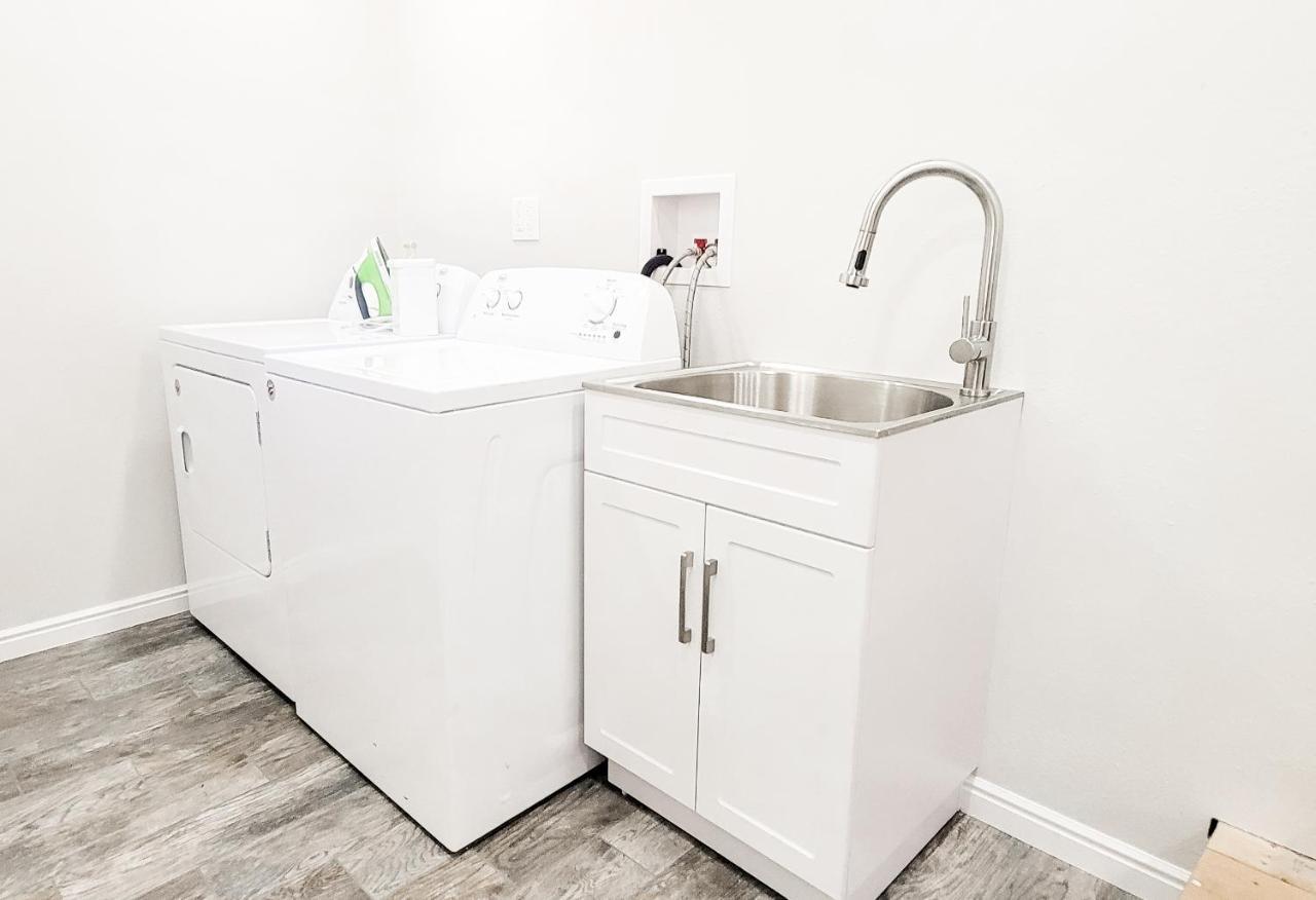 Vacation Home Minutes From Downtown, Great For Families Ogden Bagian luar foto